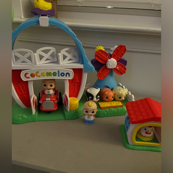 Cocomelon Farm Playset - Picture 5 of 5
